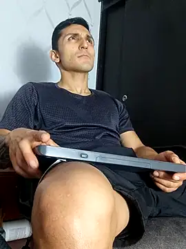 Snapshot of Marck_Muscle chatting on March 7, 2025, 1:09 am Marck Muscle online show from March 7, 2025, 1:09 am
