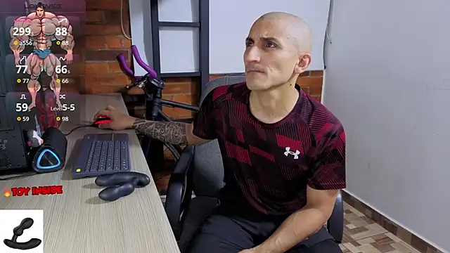 Snapshot of Marck_Muscle chatting on March 25, 2026, 12:33 am Marck Muscle online show from March 25, 2026, 12:33 am