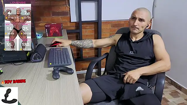 Snapshot of Marck_Muscle chatting on April 16, 2026, 1:17 am Marck Muscle online show from April 16, 2026, 1:17 am