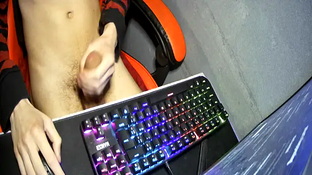 hotteen18cm online show from October 10, 2025, 10:10 pm