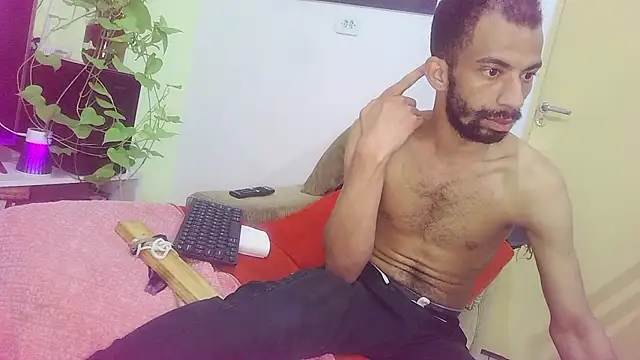 Snapshot of UncutToyBoy23cm chatting on October 30, 2025, 6:49 pm UncutToyBoy23cm online show from October 30, 2025, 6:49 pm