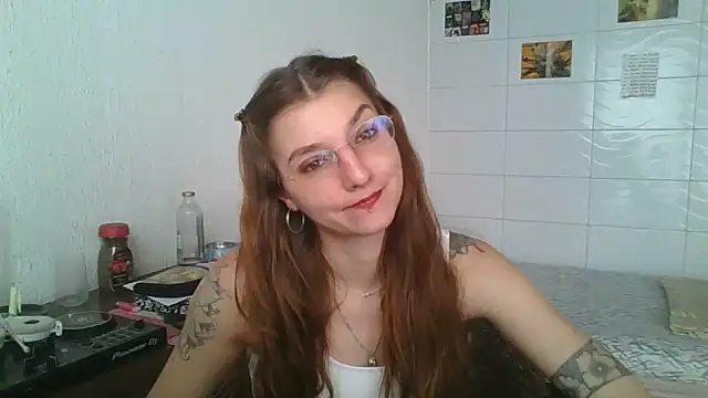 SweetyBabyDemon online show from November 3, 2025, 12:31 pm