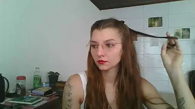 SweetyBabyDemon online show from November 4, 2025, 12:20 pm