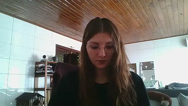 SweetyBabyDemon online show from May 10, 2026, 2:52 pm