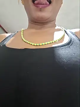 gatadeojosclaros online show from April 5, 2026, 3:02 am