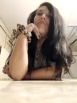 gorgeous11 online show from February 19, 2025, 10:45 am