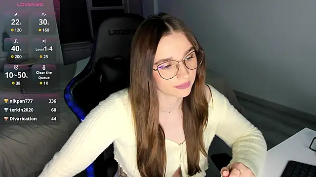 Snapshot of MCfly_11 chatting on February 8, 2025, 1:32 am MCfly 11 online show from February 8, 2025, 1:32 am