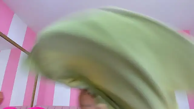 ISABELLA 020 online show from April 8, 2026, 12:50 pm