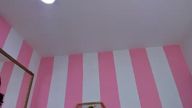 ISABELLA 020 online show from March 3, 2026, 12:23 pm