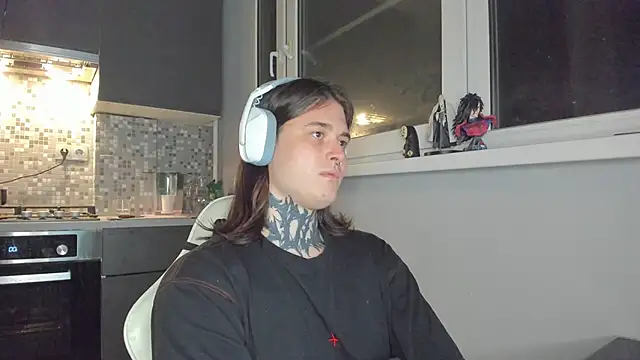 Snapshot of _torfin_ chatting on March 8, 2025, 12:22 am torfin online show from March 8, 2025, 12:22 am