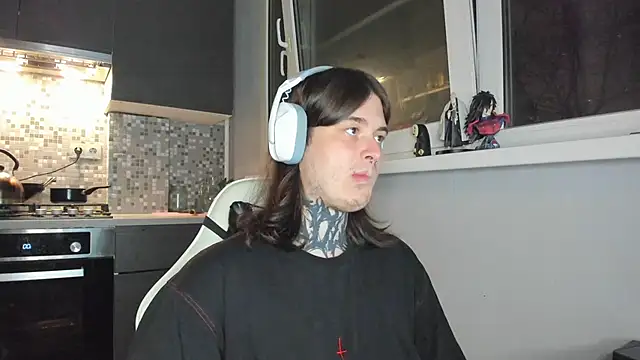 Snapshot of _torfin_ chatting on March 5, 2025, 8:53 pm torfin online show from March 5, 2025, 8:53 pm