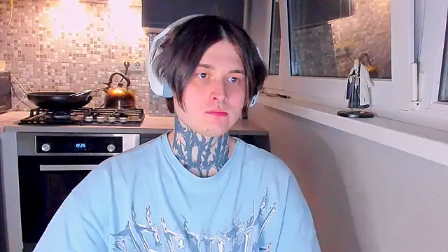 Snapshot of _torfin_ chatting on March 1, 2026, 8:20 pm torfin online show from March 1, 2026, 8:20 pm