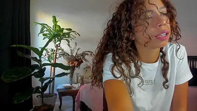 tokyo girl online show from April 9, 2026, 1:17 pm