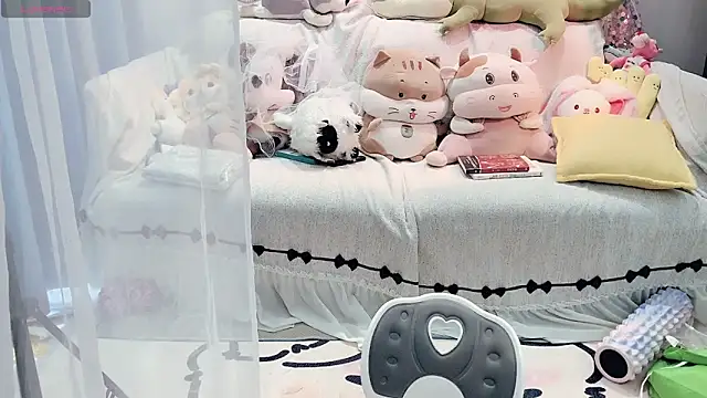 AKiKi711 online show from March 24, 2026, 4:45 am