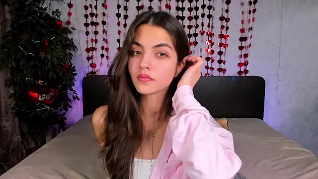 Snapshot of Milana_Crystal_ chatting on March 3, 2025, 5:52 pm Milana Crystal online show from March 3, 2025, 5:52 pm