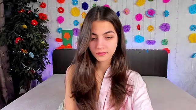 Snapshot of Milana_Crystal_ chatting on March 18, 2025, 8:17 am Milana Crystal online show from March 18, 2025, 8:17 am