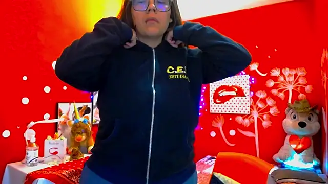 crazylatina  online show from March 11, 2025, 7:25 pm