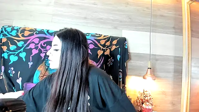 Cori Paige online show from November 22, 2025, 4:11 am