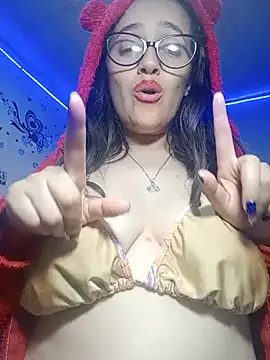 anndreapds online show from July 5, 2026, 4:30 am