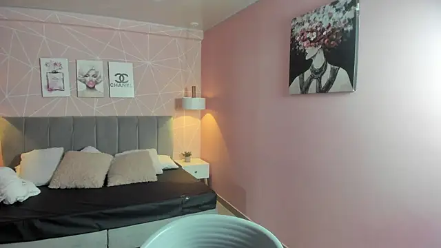 zara  sweet online show from October 27, 2025, 1:23 pm