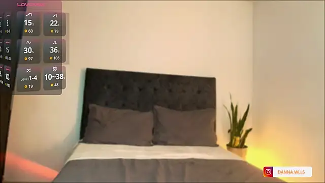 Dannawells online show from November 13, 2025, 2:43 pm