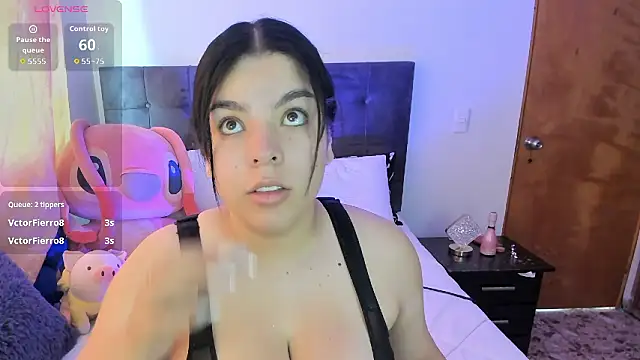 Kylie2211 online show from January 9, 2026, 4:03 pm