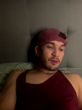 jhony hot25 online show from October 13, 2025, 9:22 am