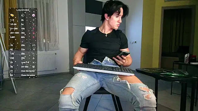 Snapshot of ChristianLevine_ chatting on February 17, 2026, 8:06 pm ChristianLevine online show from February 17, 2026, 8:06 pm