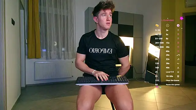ChristianLevine  online show from October 18, 2025, 7:16 pm