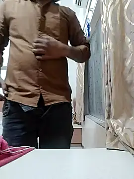 Vickyy 001 online show from August 2, 2026, 5:10 pm