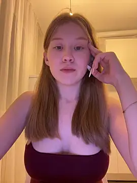 Snapshot of Eva_Weyne chatting on June 9, 2026, 9:16 pm Eva Weyne online show from June 9, 2026, 9:16 pm