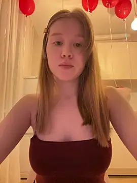 Eva Weyne online show from March 28, 2026, 9:16 pm