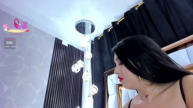 SarayRoyse online show from January 10, 2026, 7:31 pm