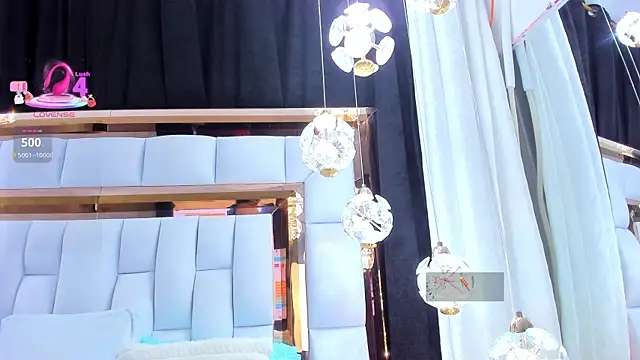 Snapshot of SarayRoyse chatting on February 20, 2026, 7:38 pm SarayRoyse online show from February 20, 2026, 7:38 pm