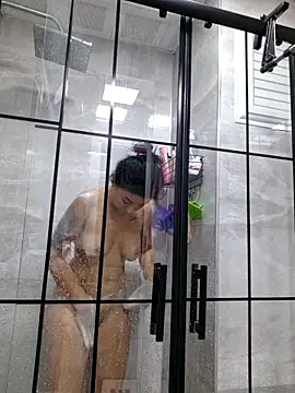 Esmertarcinim online show from October 3, 2025, 12:17 pm