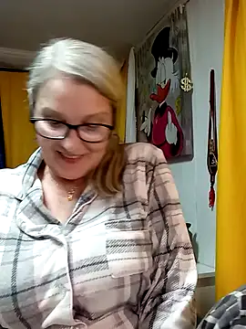 irinamaux online show from March 20, 2026, 4:30 pm