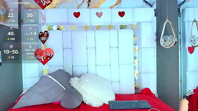 emily madrid online show from September 17, 2025, 5:53 am