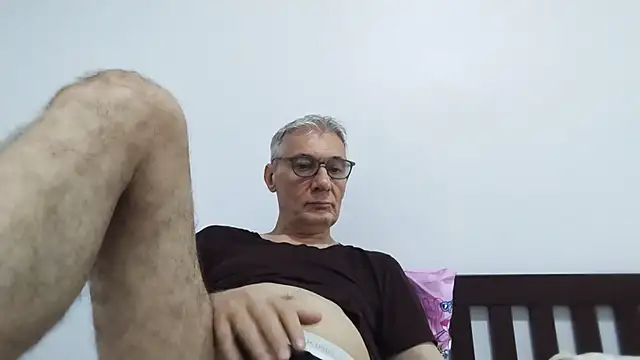 BIGUNCUTHARDCOCK online show from May 31, 2026, 1:33 am