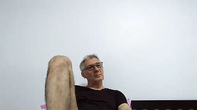 BIGUNCUTHARDCOCK online show from May 15, 2026, 11:36 pm