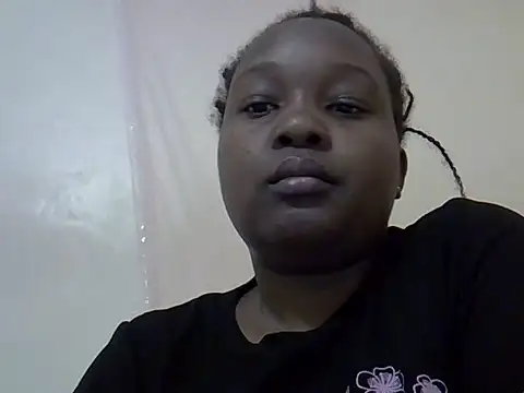 Snapshot of Giannah01 chatting on July 13, 2026, 12:21 am Giannah01 online show from July 13, 2026, 12:21 am