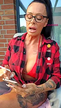 Misses-Cougar online show from July 14, 2026, 7:02 am