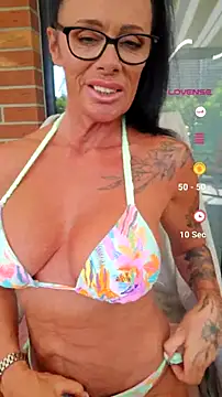 Misses-Cougar online show from July 14, 2026, 1:50 pm