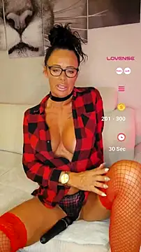 Misses-Cougar online show from July 21, 2026, 5:53 am