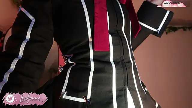 loIijanne online show from November 6, 2025, 12:14 am