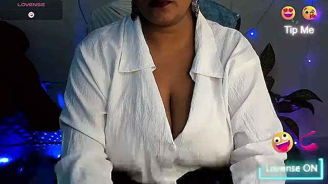 Love Winss online show from September 29, 2025, 4:01 pm