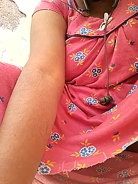 Love Winss online show from December 14, 2025, 8:09 am