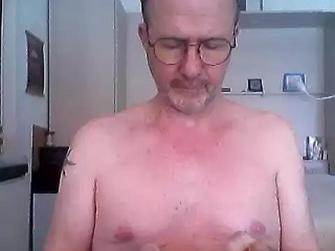 Snapshot of Lolodamour72 chatting on May 17, 2026, 3:45 pm Lolodamour72 online show from May 17, 2026, 3:45 pm