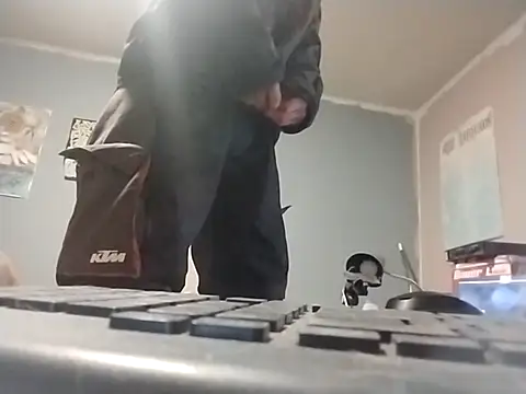 Snapshot of rockpimp chatting on November 25, 2025, 2:12 am rockpimp online show from November 25, 2025, 2:12 am