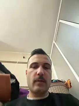 modelturanist27 online show from January 10, 2025, 12:47 pm