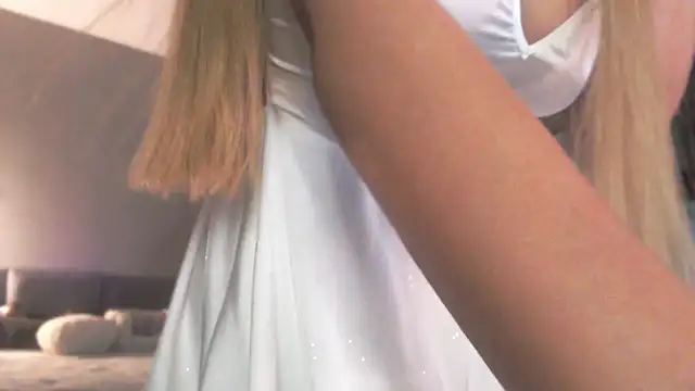 Milk Bunny online show from March 4, 2026, 10:34 am